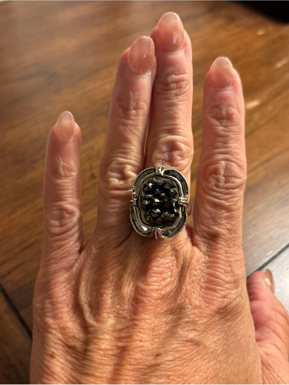 Vintage Silver Tone Whiting And Davis Signed Black Faceted Cluster Ring Size 6